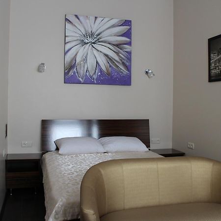 Elite Odessa Apartments Oda fotoğraf