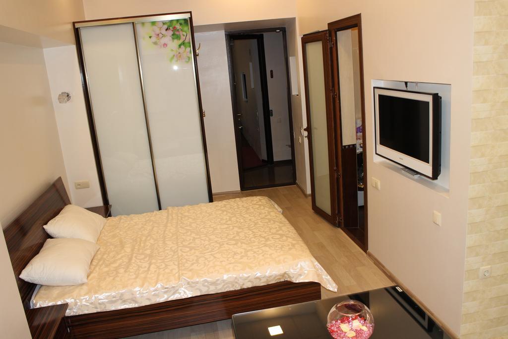 Elite Odessa Apartments Oda fotoğraf