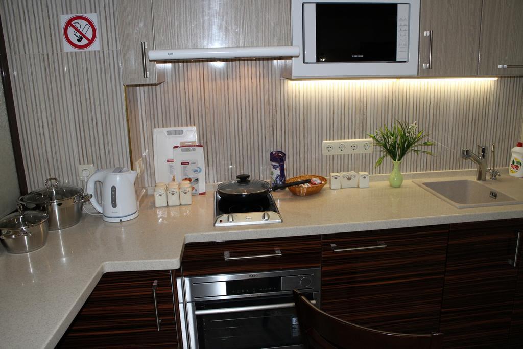 Elite Odessa Apartments Oda fotoğraf