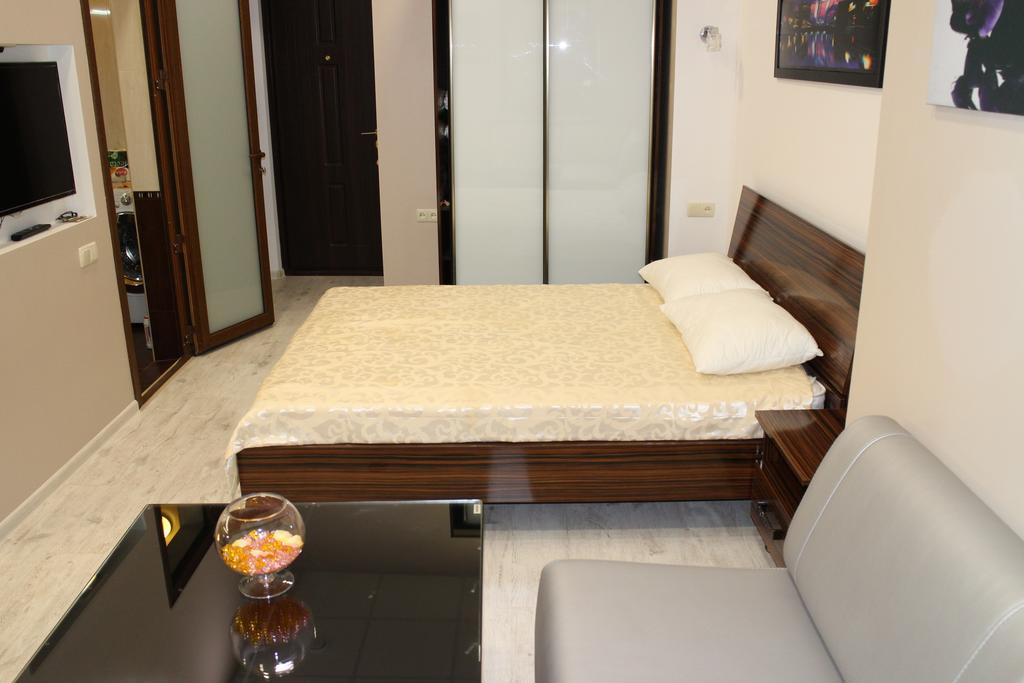 Elite Odessa Apartments Oda fotoğraf