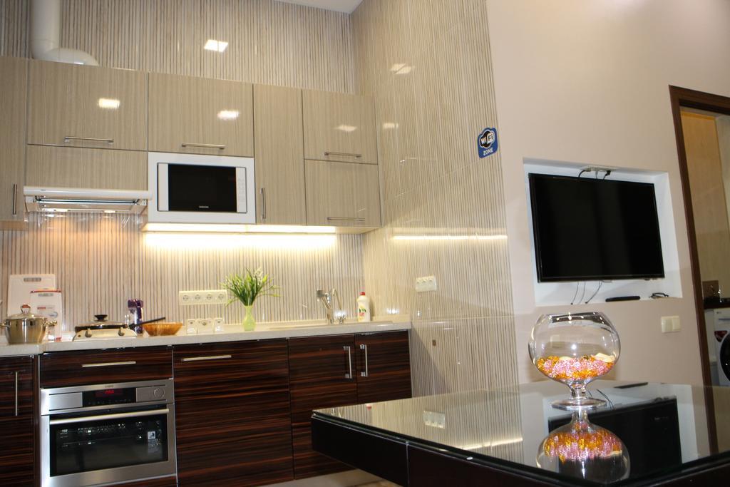 Elite Odessa Apartments Oda fotoğraf